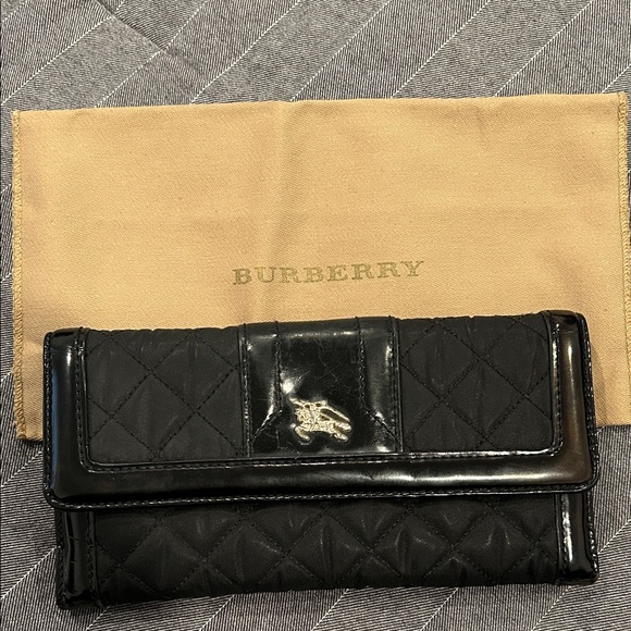 Burberry Handbags - Burberry Black Quilted Wallet with Logo Accent